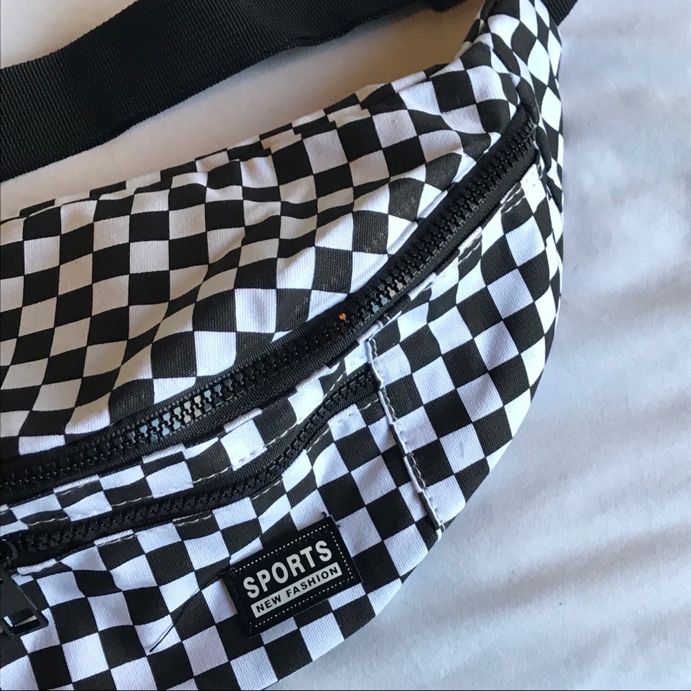 Super dope checkered bag🔥🖤